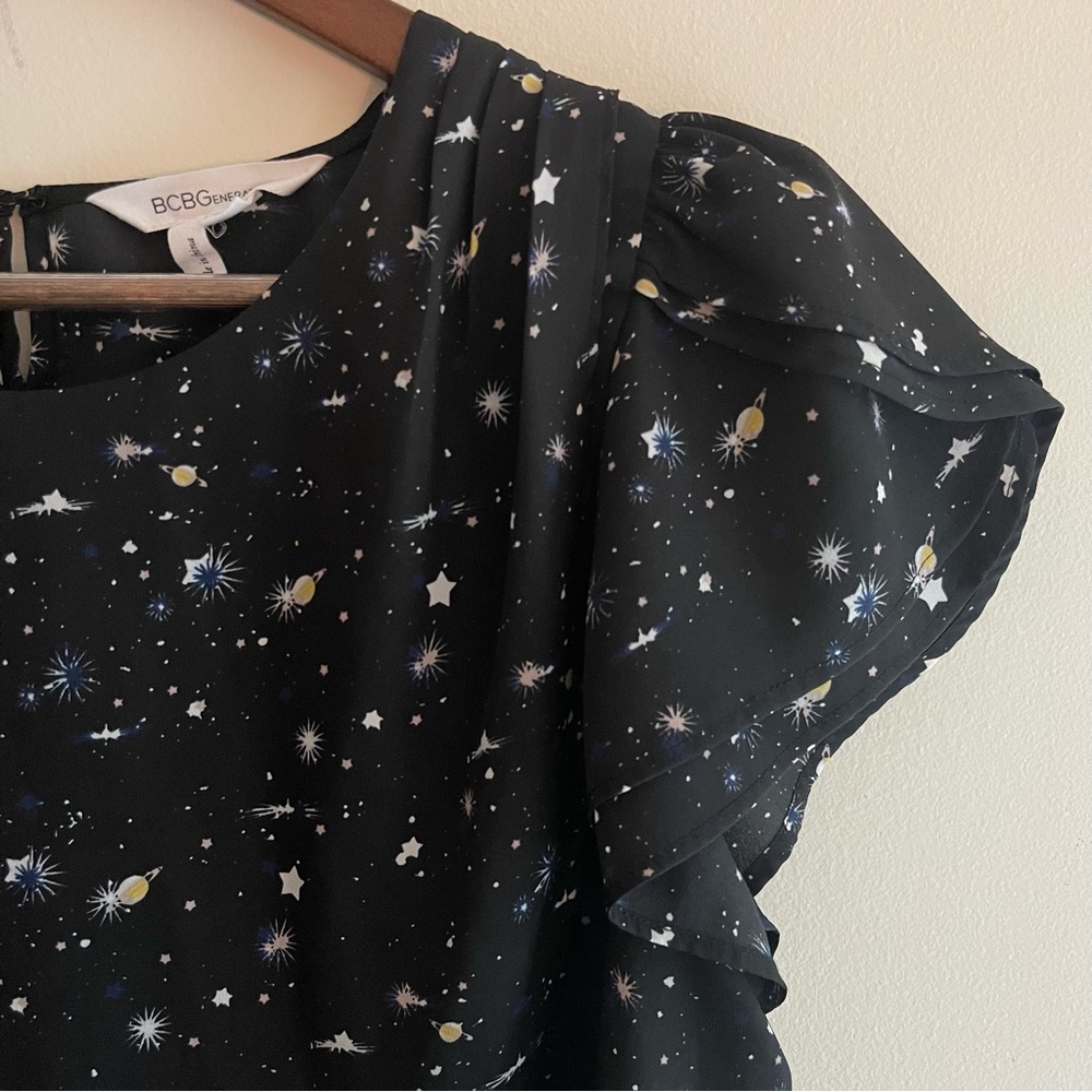 π 2 for $20!! π BCBGeneration Astrological Sun and Stars Blouse - Picture 3 of 9